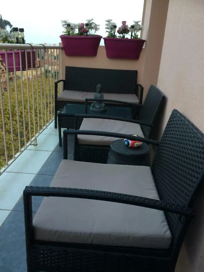 Chambre dans guest house Borrigo Menton
